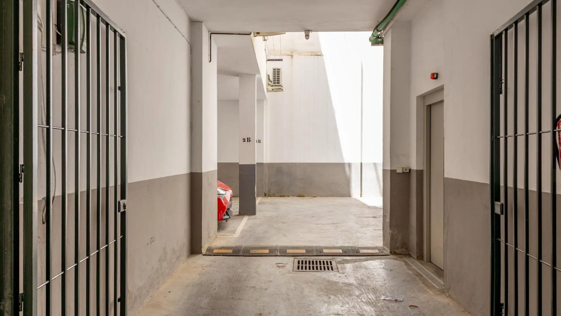 Rey Alfonso Apartamento Con Garaje, 6 Pax セビリア